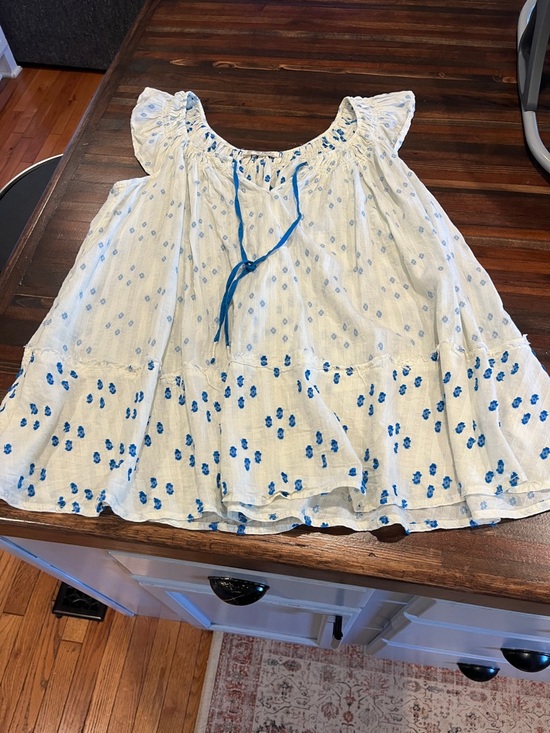 We The Free Tops - We the free White & Blue Floral Peasant Top